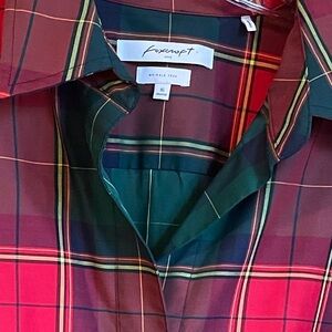 Blouse in Reds and Greens size 16